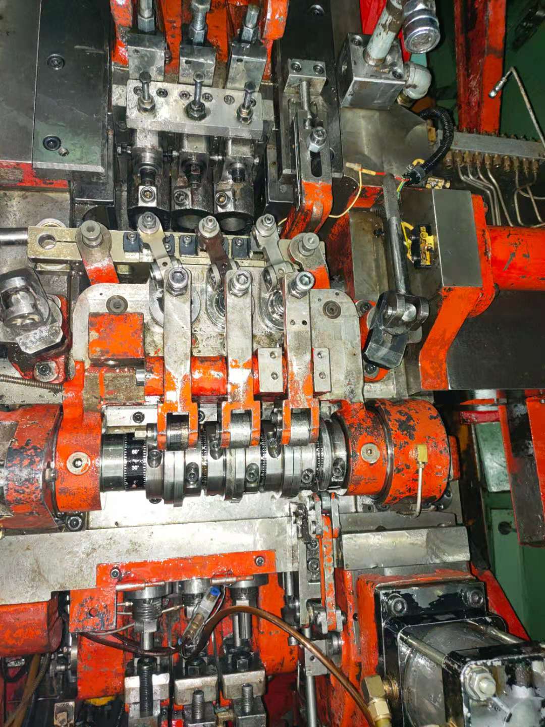 台湾春日cbf-63s,6mm三模三冲螺栓冷镦成型机(阳江仓)